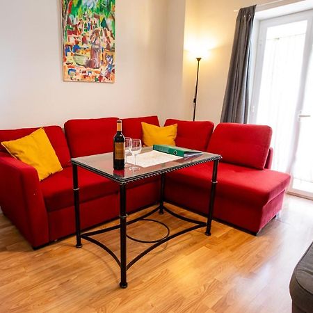 סביליה Apartamentos Dona Concha מראה חיצוני תמונה